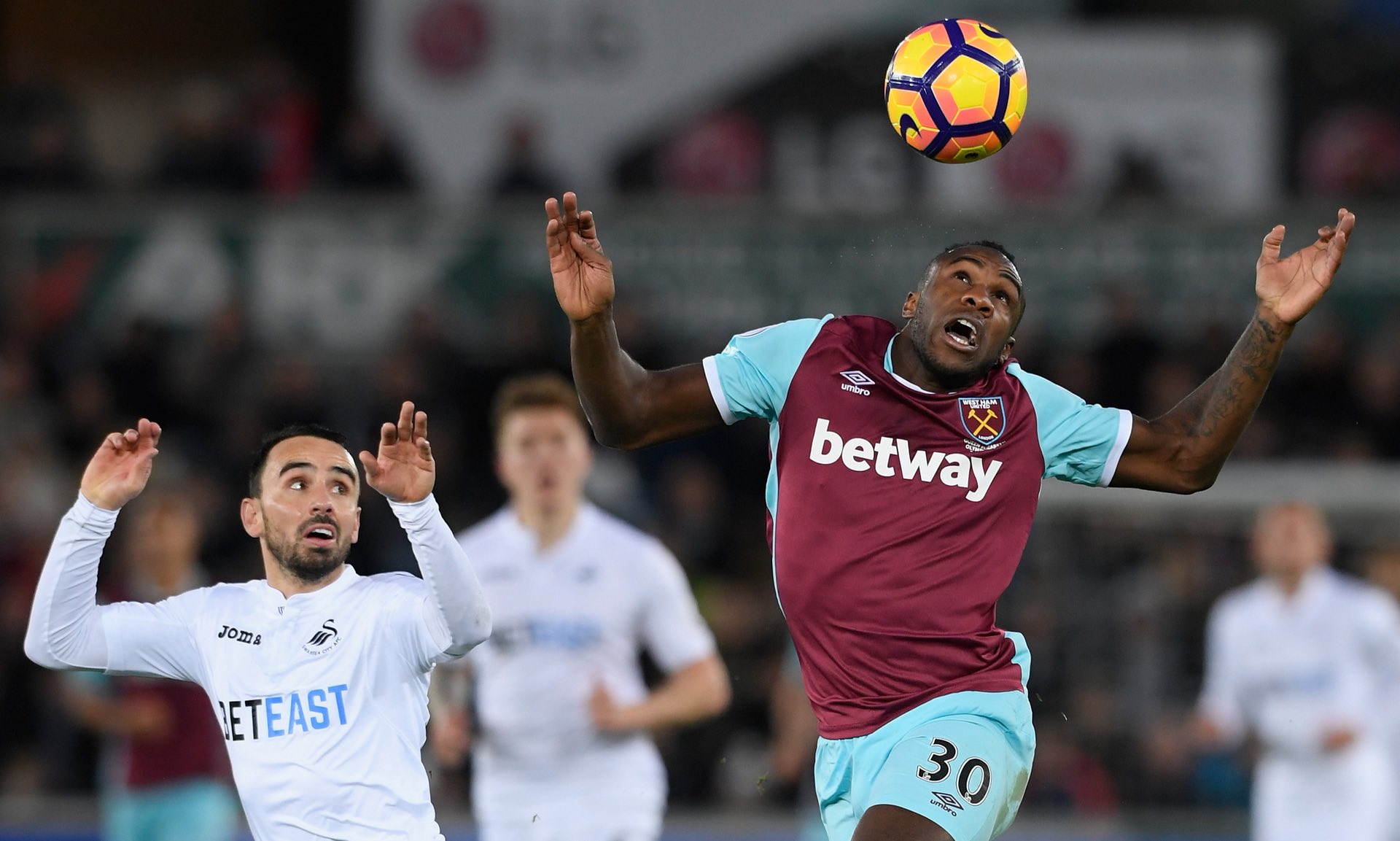 通过这个故 通过这个故